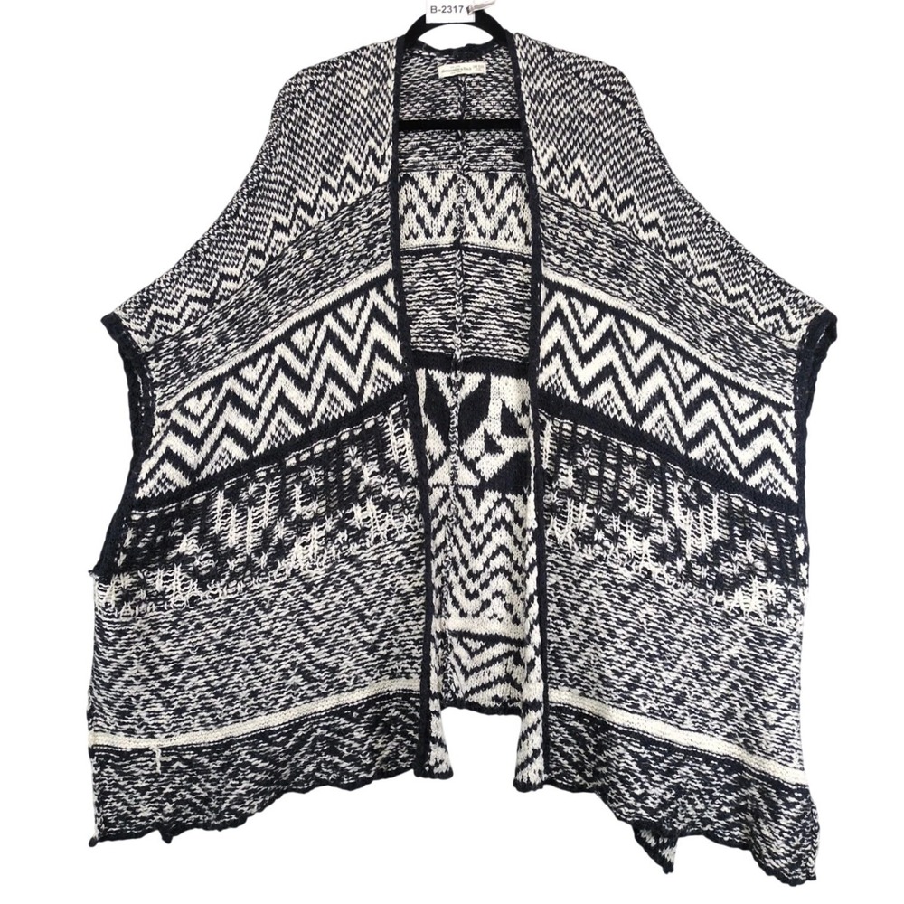Abercrombie & Fitch Geometric Black White Cape Sweater OSFM Wool Blend Poncho